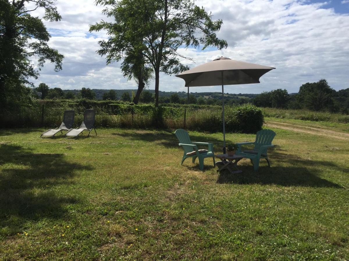 Chambres D'Hotes Domaine Les Grands Perons Hérisson エクステリア 写真