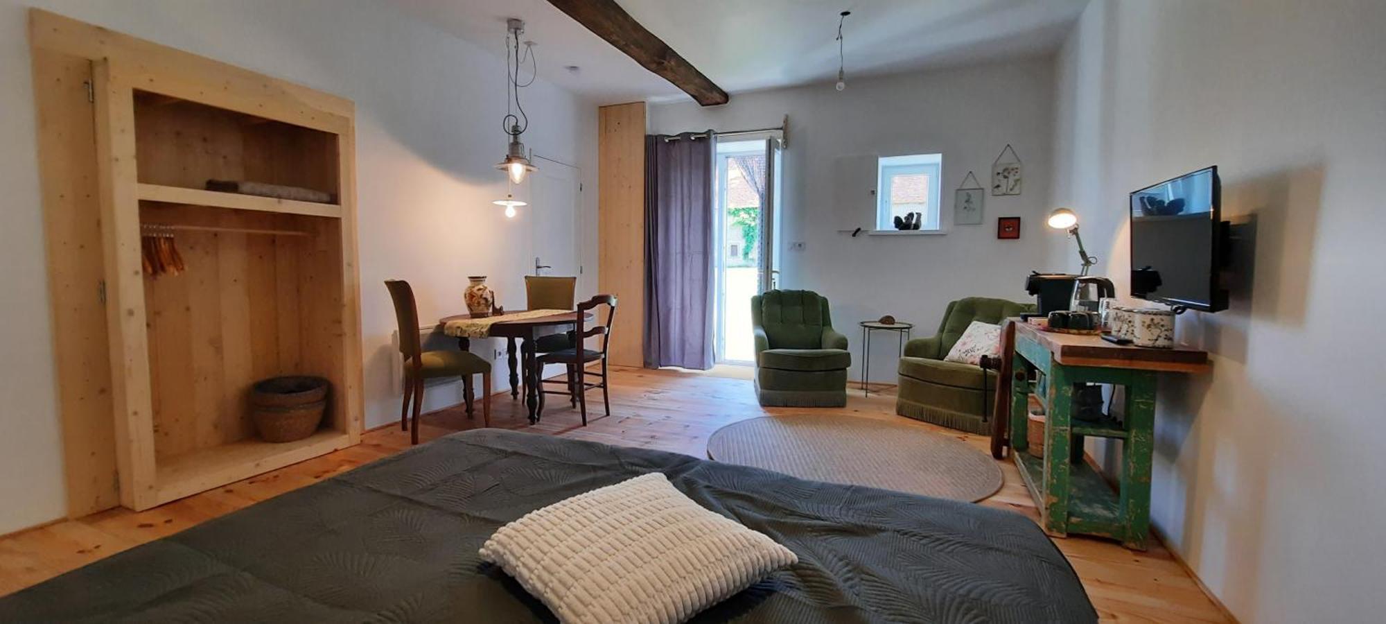 Chambres D'Hotes Domaine Les Grands Perons Hérisson エクステリア 写真