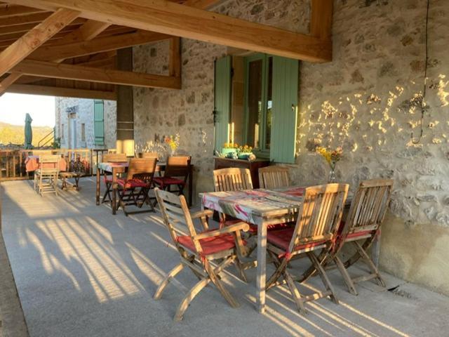 Chambres D'Hotes Domaine Les Grands Perons Hérisson エクステリア 写真